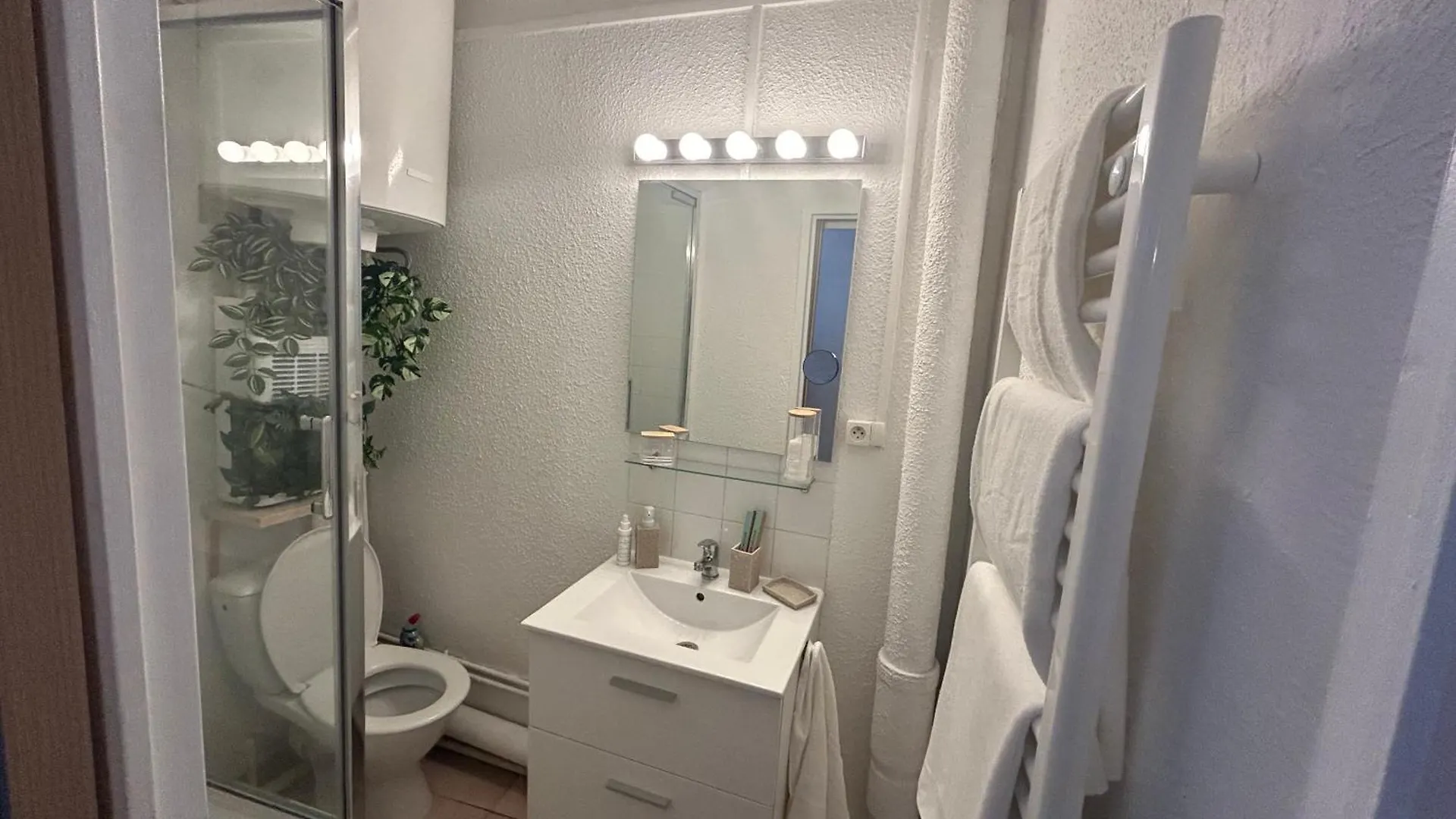 Apartment Charmant Studio Au Coeur Du Mourillon Toulon